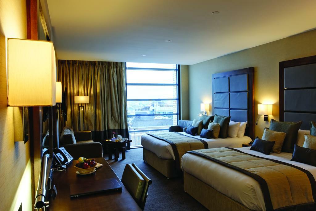 Leonardo Royal Tower Bridge 4* Londra